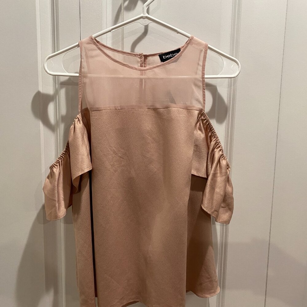 π HOST PICK π Bebe Ruffle Short Sleeve Cold Shoulder Satin Top Size 12 NWT - Picture 4 of 11